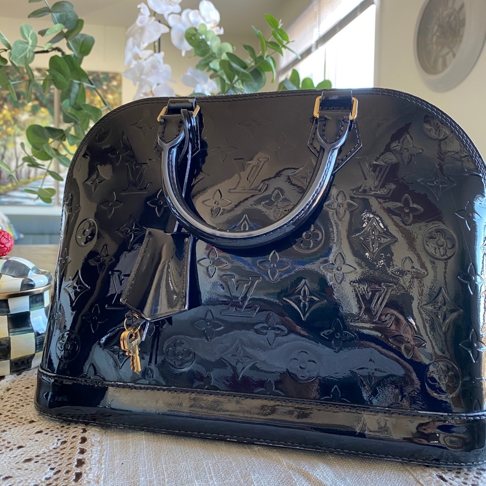 Louis Vuitton M91443 Alma PM Navy Blue Vernis Bag - Picture 3 of 16